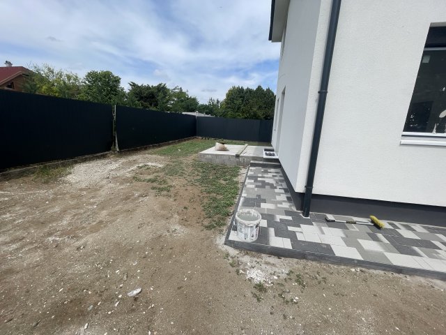 Eladó ikerház, Budapesten, XVIII. kerületben 124.99 M Ft
