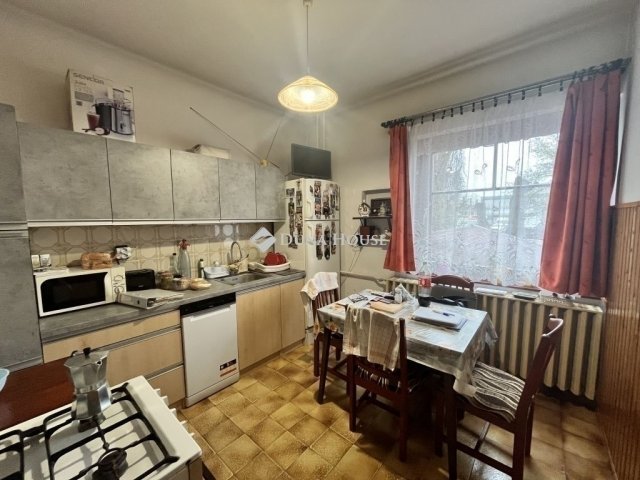 Eladó családi ház, Budapesten, IV. kerületben 143.5 M Ft