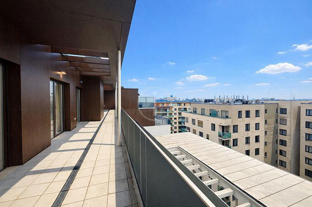 Kiadó téglalakás, albérlet, VIII. kerületben, Corvin sétányon