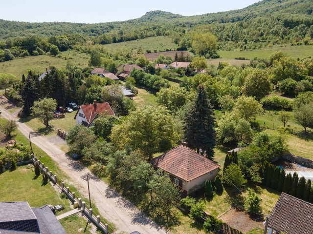 Eladó családi ház, Szandán 22 M Ft, 2 szobás