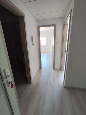 Eladó téglalakás, Zamárdiban 80 M Ft, 2 szobás