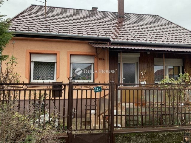 Eladó családi ház, Dabason 73.649 M Ft, 3 szobás