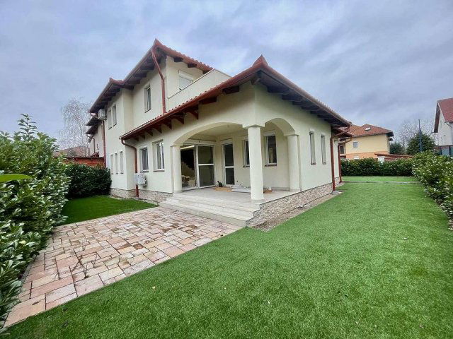 Eladó ikerház, Dunakeszin 198 M Ft, 5 szobás