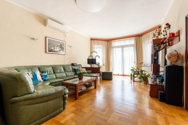 Eladó téglalakás, Budapesten, XI. kerületben 179 M Ft, 4 szobás