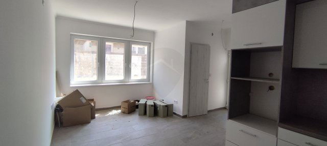 Eladó téglalakás, Szigetszentmártonban 69.9 M Ft, 4 szobás