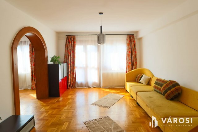 Eladó téglalakás, Debrecenben 144.9 M Ft, 5 szobás