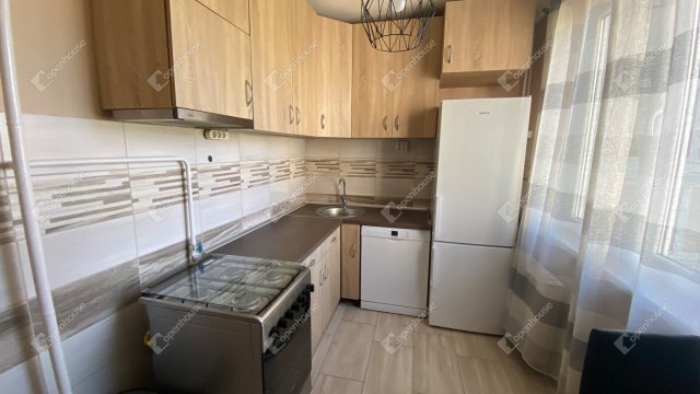 Eladó panellakás, Miskolcon 39.7 M Ft, 2 szobás