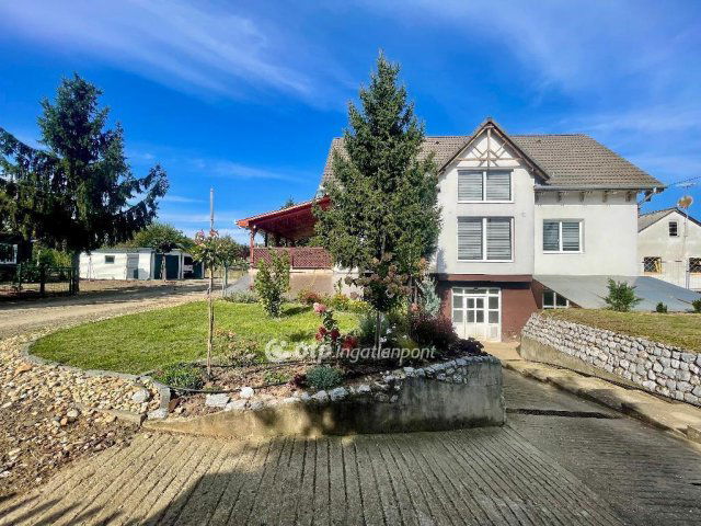 Eladó családi ház, Bocskaikerten 145 M Ft, 3 szobás