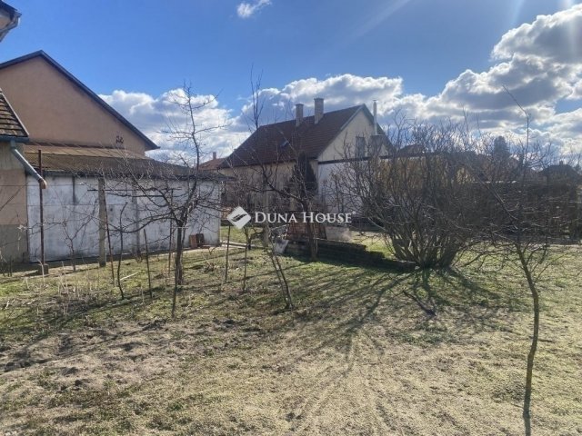 Eladó családi ház, Monoron 72 M Ft, 3 szobás