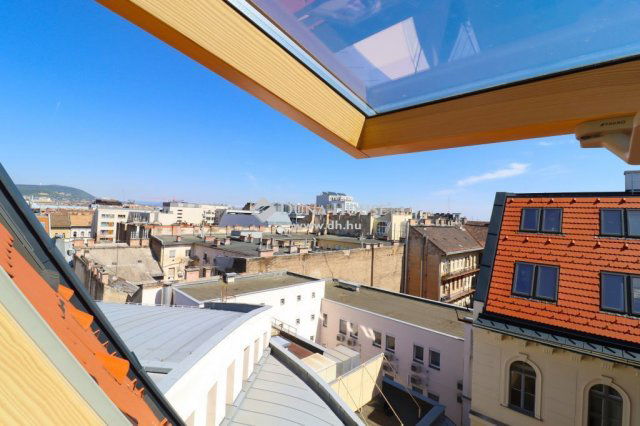 Eladó téglalakás, Budapesten, VI. kerületben 395.01 M Ft