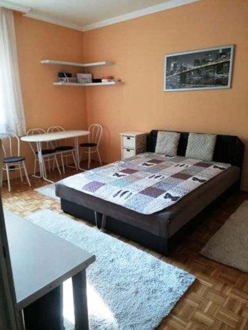Eladó téglalakás, Nyíregyházán 23.99 M Ft, 1 szobás