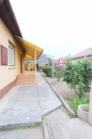 Eladó családi ház, Monorierdőn 62.9 M Ft, 3 szobás