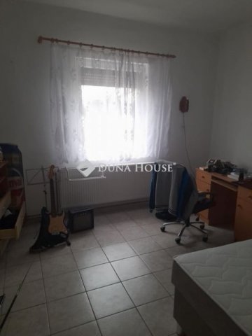 Eladó családi ház, Romándon 49.9 M Ft, 4 szobás