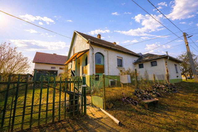 Eladó családi ház, Sajószentpéteren 19.9 M Ft, 2 szobás