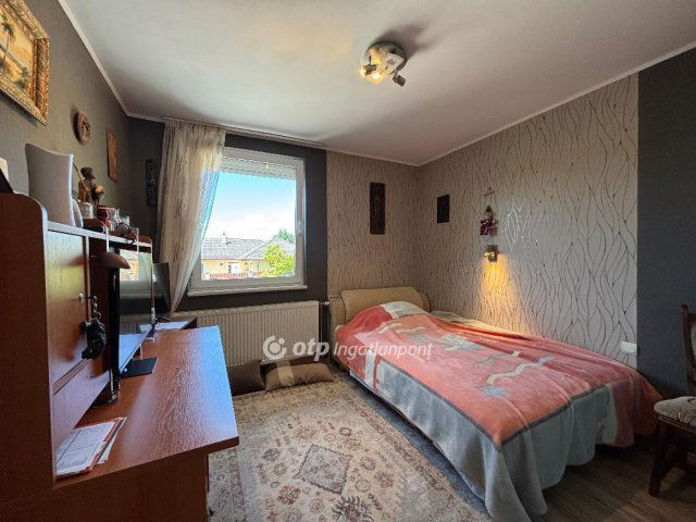 Eladó családi ház, Piliscsabán 164.9 M Ft, 6 szobás