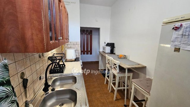 Eladó téglalakás, Egerben 54 M Ft, 2 szobás