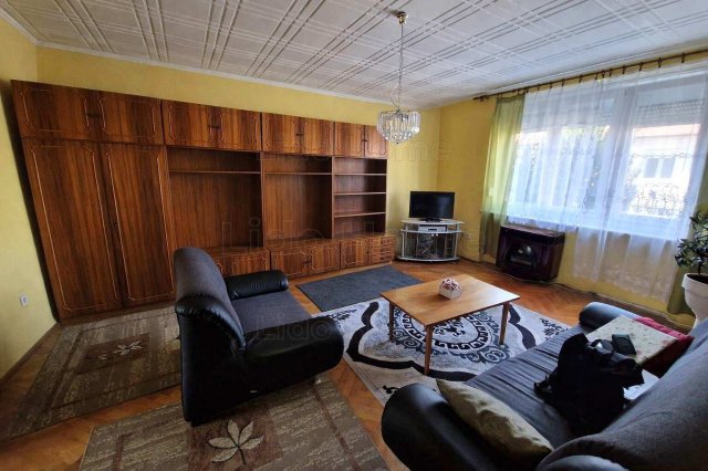 Eladó téglalakás, Székesfehérvárott 65 M Ft, 2 szobás