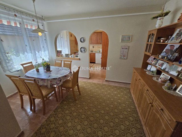 Eladó családi ház, Szentkirályszabadján 89 M Ft, 3 szobás