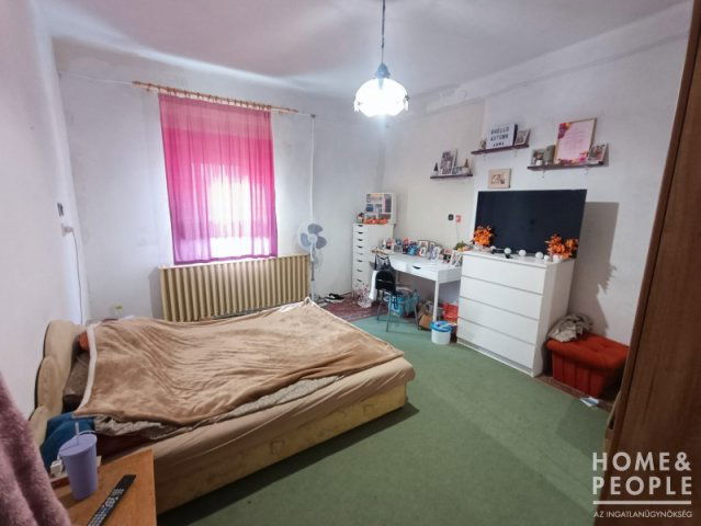 Eladó családi ház, Üllésen 35.5 M Ft, 3 szobás