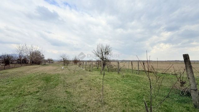 Eladó telek, Tahitótfalun 10.49 M Ft / költözzbe.hu