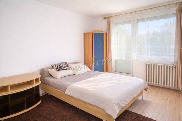 Eladó panellakás, Tatabányán 36.9 M Ft, 2 szobás