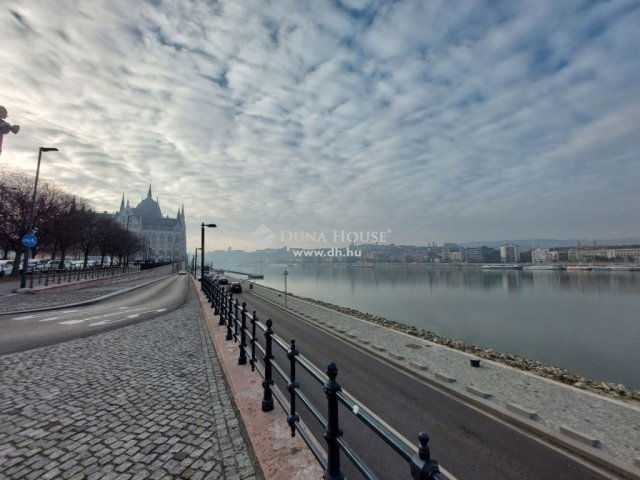Eladó téglalakás, Budapesten, V. kerületben 289 M Ft, 3 szobás