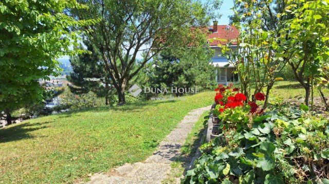 Eladó téglalakás, Budapesten, II. kerületben 225 M Ft, 4 szobás