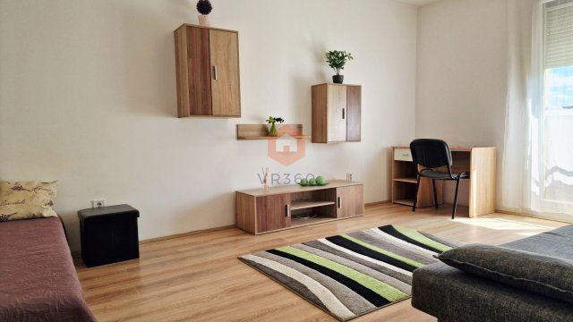 Kiadó panellakás, albérlet, Pécsett 185 E Ft / hó, 1+1 szobás