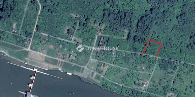 Eladó telek, Tiszalökön 0.9 M Ft / költözzbe.hu