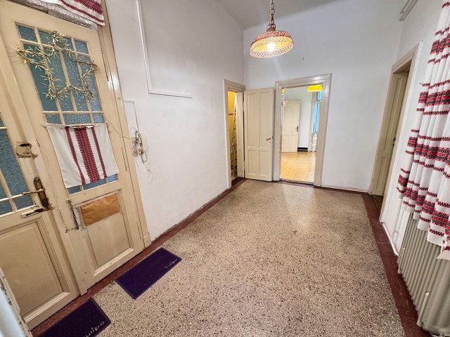 Eladó téglalakás, Győrött 89.9 M Ft, 4 szobás