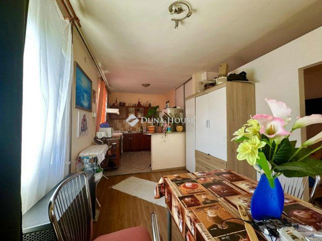 Eladó ikerház, Zalaegerszegen 54 M Ft, 1 szobás