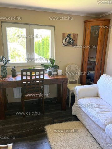 Eladó családi ház, Tahitótfalun 89 M Ft, 4 szobás