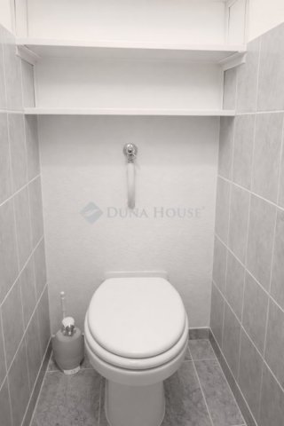 Eladó panellakás, Kecskeméten 43.49 M Ft, 2 szobás