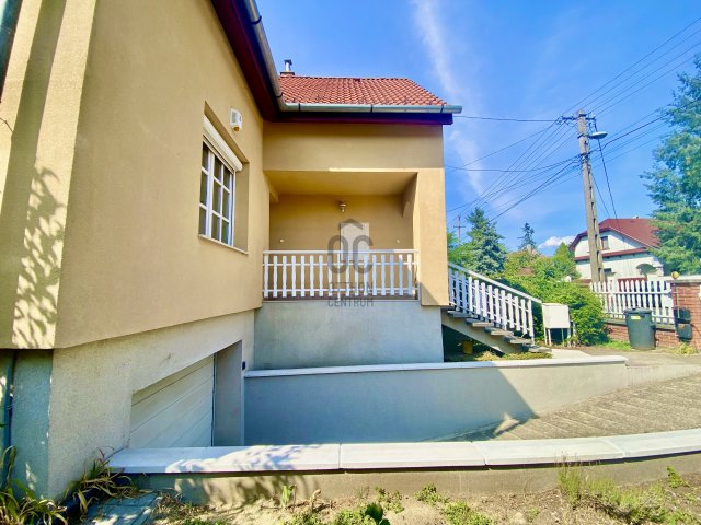 Eladó családi ház, Dunakeszin 169.9 M Ft, 5 szobás