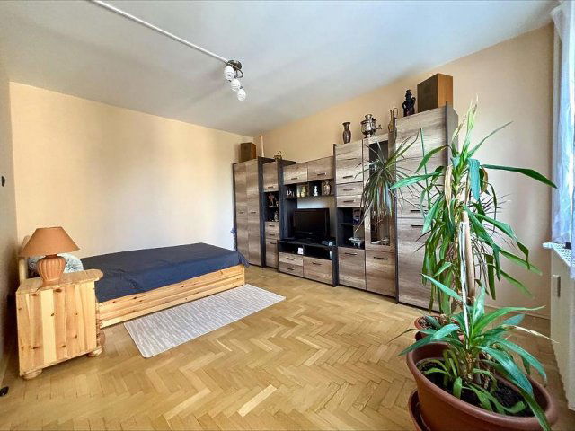 Eladó panellakás, Budapesten, III. kerületben 65.9 M Ft, 2 szobás