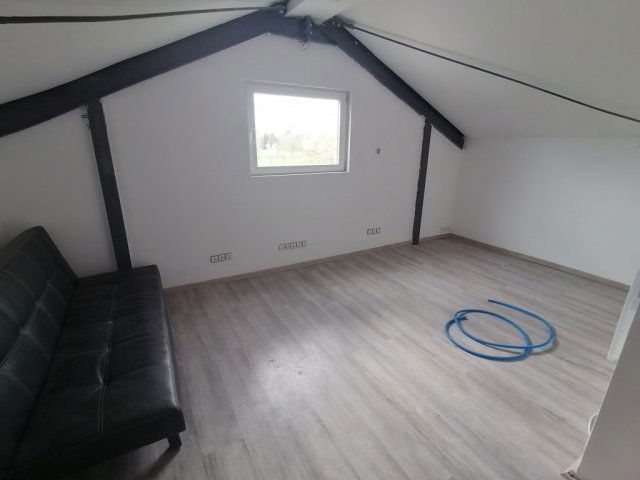 Eladó ipari ingatlan, Pusztaszabolcson 69.9 M Ft