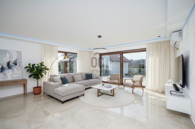 Eladó családi ház, Budapesten, II. kerületben 296.5 M Ft