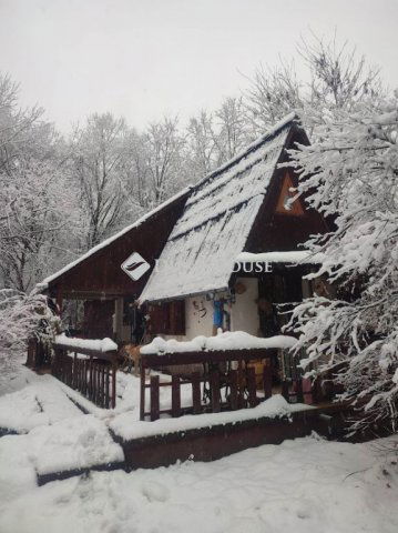 Eladó nyaraló, Verőcén 49 M Ft, 3 szobás / költözzbe.hu