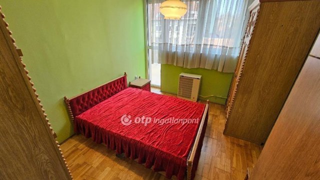 Eladó téglalakás, Egerben 41 M Ft, 2 szobás