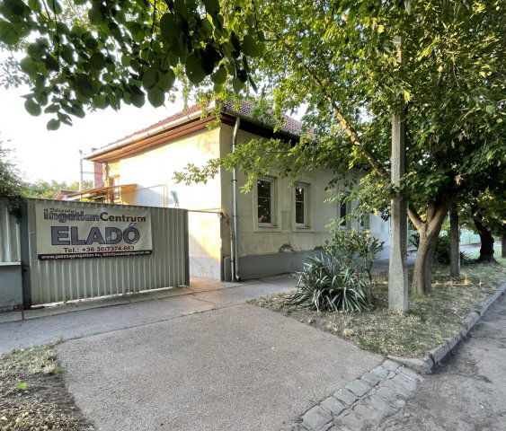 Eladó családi ház, Jászberényben 39.9 M Ft, 3+1 szobás