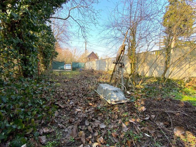 Eladó nyaraló, Szigetszentmártonban 21 M Ft, 1 szobás