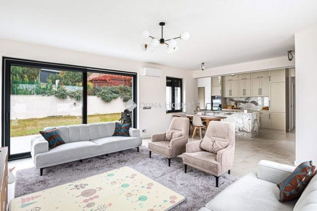 Eladó családi ház, Leányfaluban 164.9 M Ft, 4 szobás