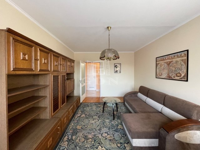 Kiadó panellakás, albérlet, Székesfehérvárott 180 E Ft / hó