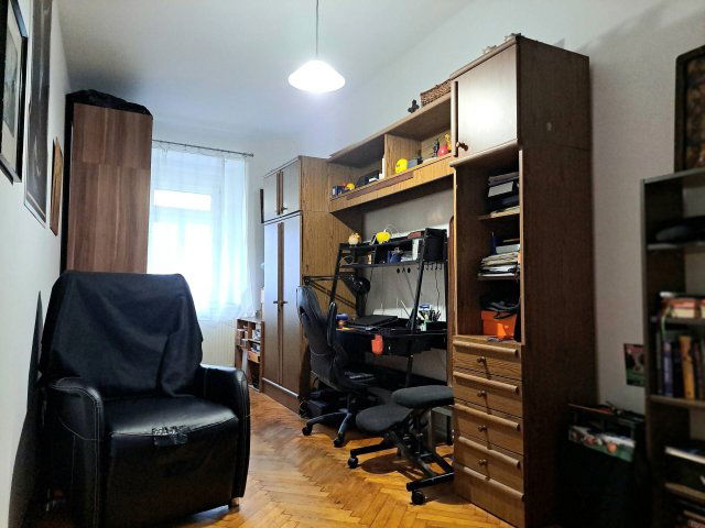 Eladó téglalakás, Sopronban 30 M Ft, 2 szobás