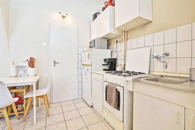 Eladó téglalakás, Budapesten, VI. kerületben 49.9 M Ft, 1 szobás