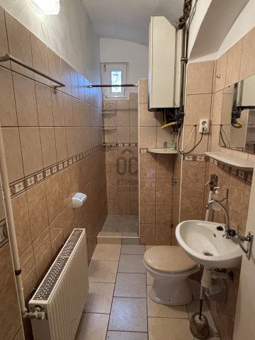 Kiadó téglalakás, albérlet, Pécsett 140 E Ft / hó, 2 szobás