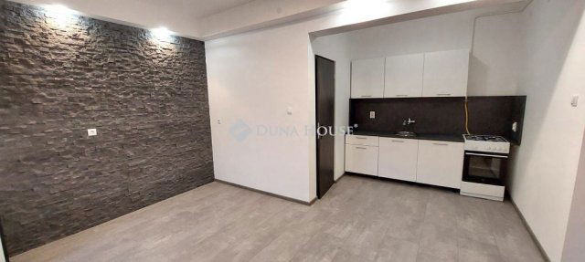 Eladó téglalakás, Szombathelyen 36.9 M Ft, 2 szobás