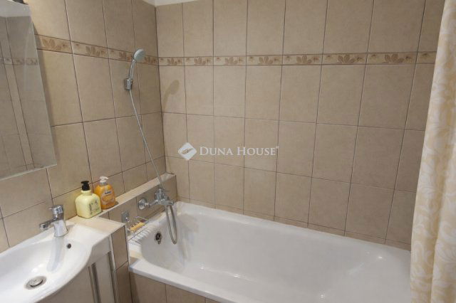 Eladó panellakás, Budapesten, IV. kerületben 67.5 M Ft, 2 szobás