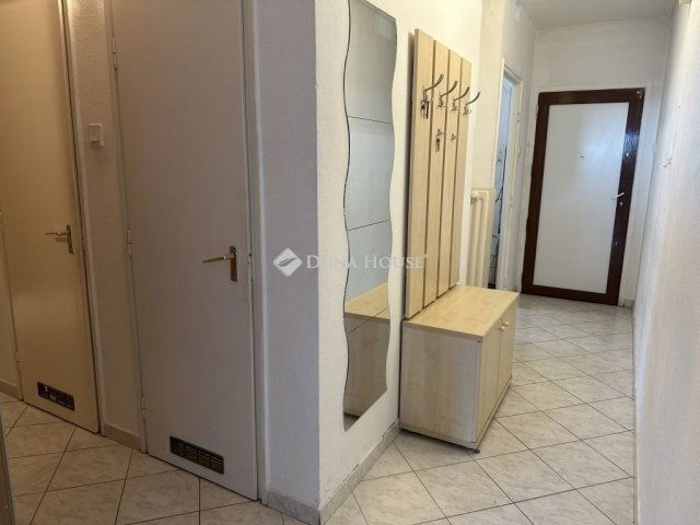 Eladó téglalakás, Budapesten, X. kerületben 69.99 M Ft, 3 szobás