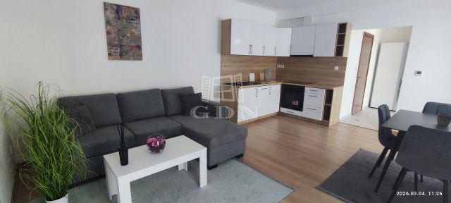 Eladó téglalakás, Tiszaszigeten 37.5 M Ft, 2 szobás